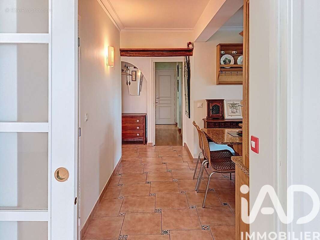 Maison 240 m² à Bougon  - photo 8