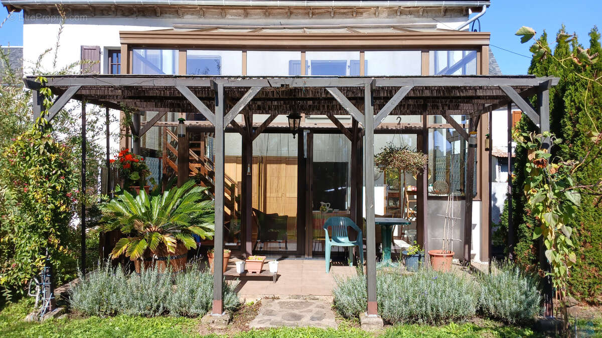 Maison à CHAUSSENAC