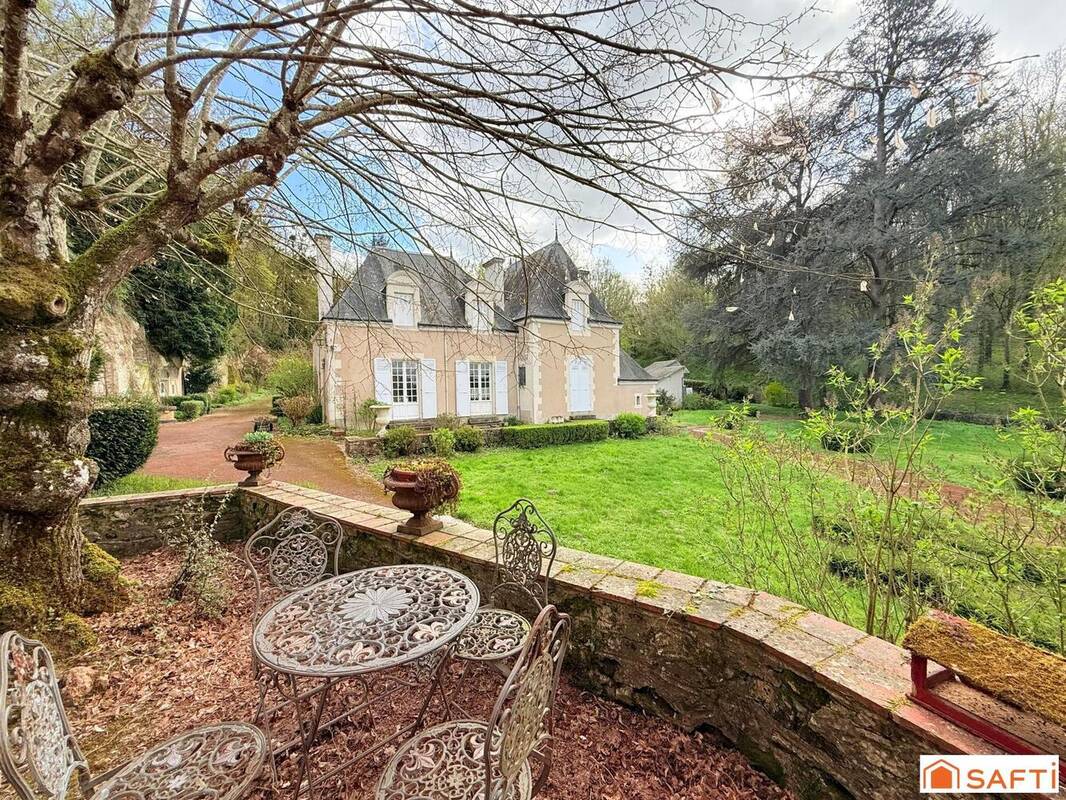 Photo 1 - Maison à LA CHARTRE-SUR-LE-LOIR