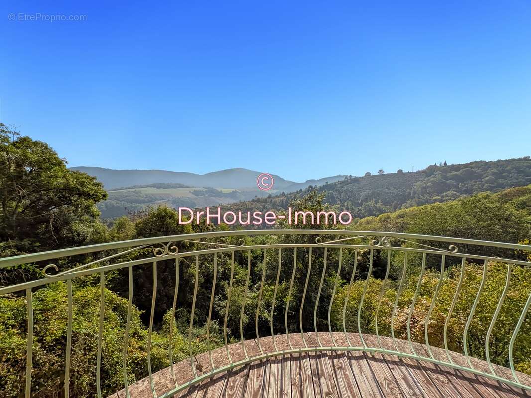 Maison à VAUX-EN-BEAUJOLAIS