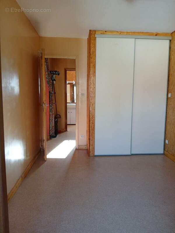 Maison 53 m² à Vorey  - photo 7