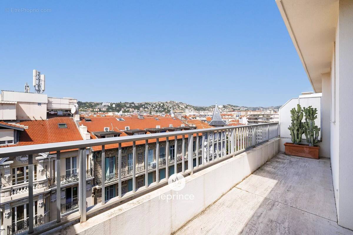 Appartement à NICE