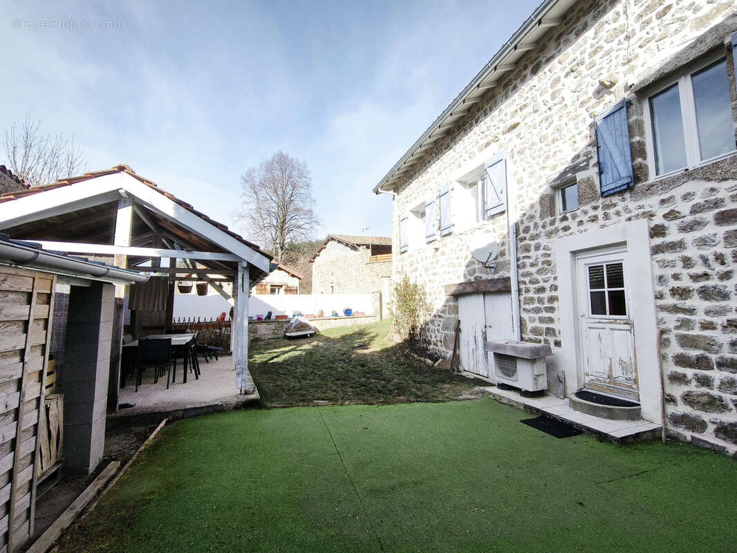 Maison à SAILLANT