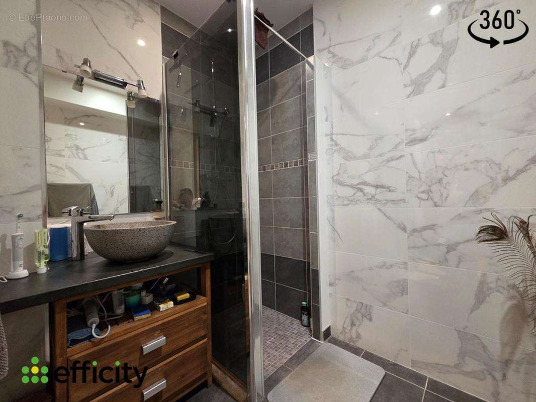 Maison 127 m² à La Chapelle-Des-Fougeretz  - photo 11