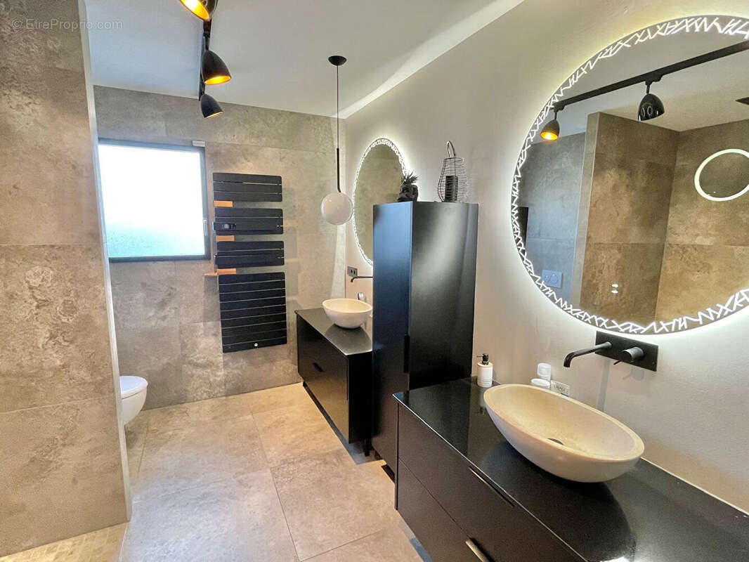 Maison à SAINT-CHEF