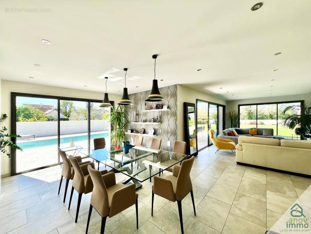 Maison à CHATELLERAULT