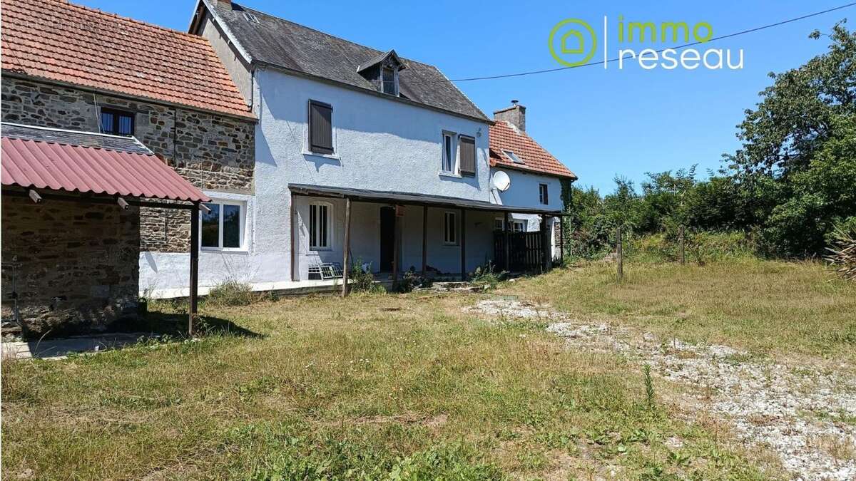 Maison à LE PLESSIS-LASTELLE
