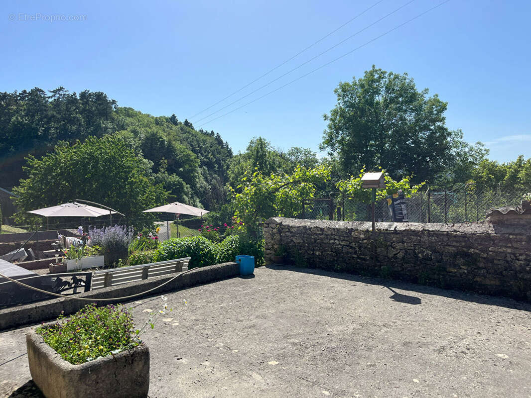 Maison à CRESSIA