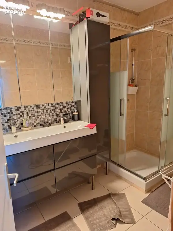 Appartement climatisé de 3 pièces de 80 m2 avec terrasse et cave - photo 5