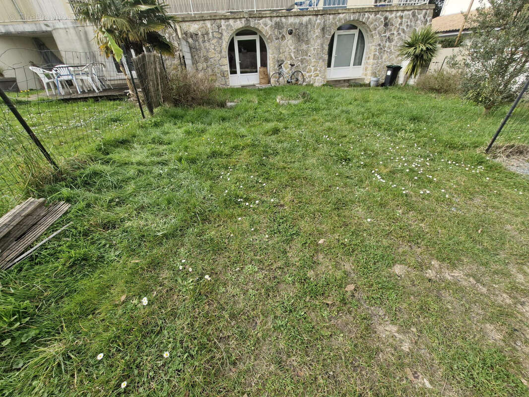 Appartement  91 m2 17132 Meschers sur Gironde - photo 8