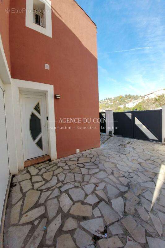 Maison à DRAGUIGNAN