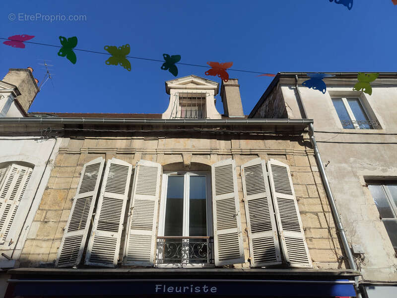 Appartement à NUITS-SAINT-GEORGES