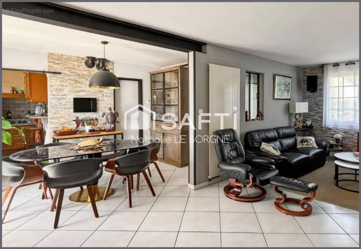 Photo 1 - Maison à CASTRES