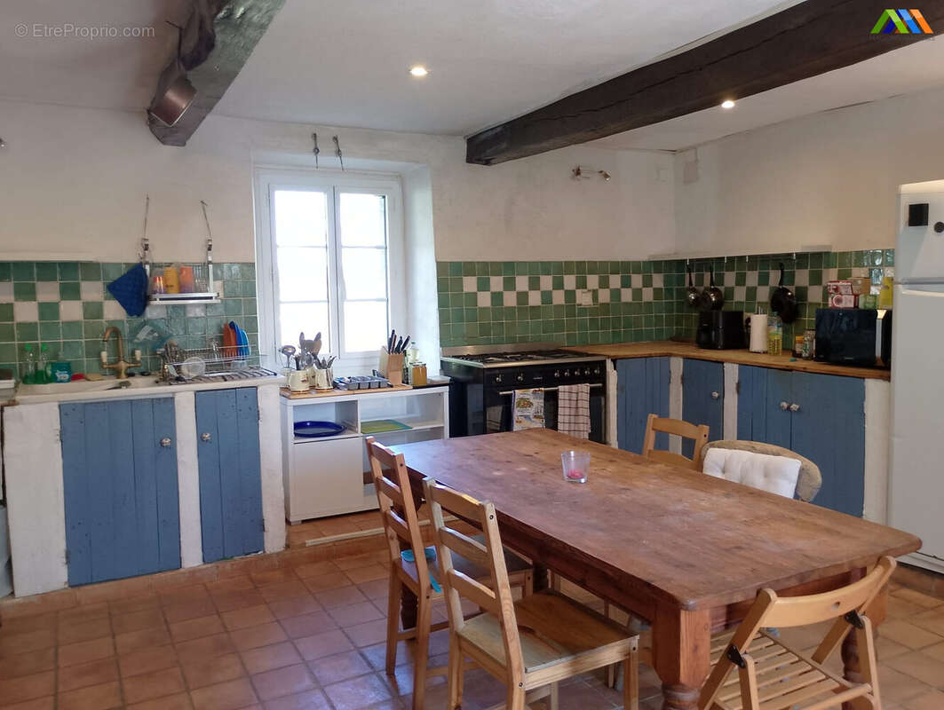 Maison 230 m² à Tournay  - photo 2