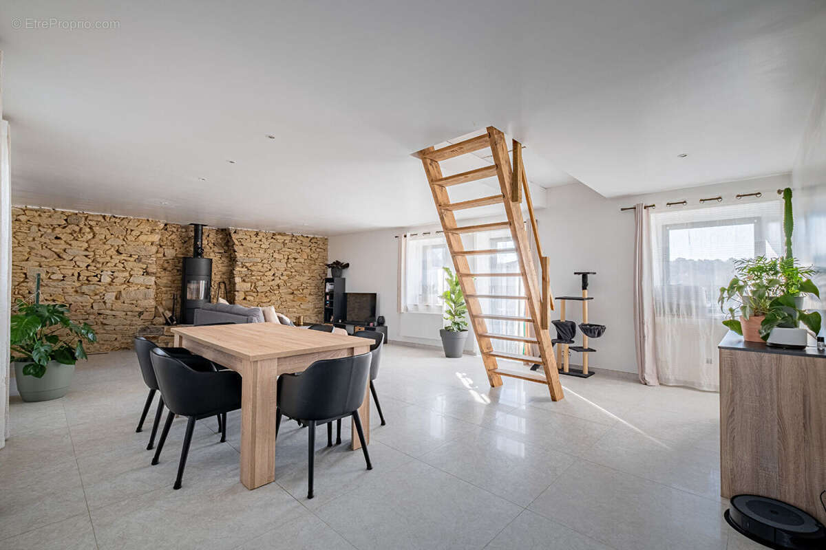 Maison à FEREL
