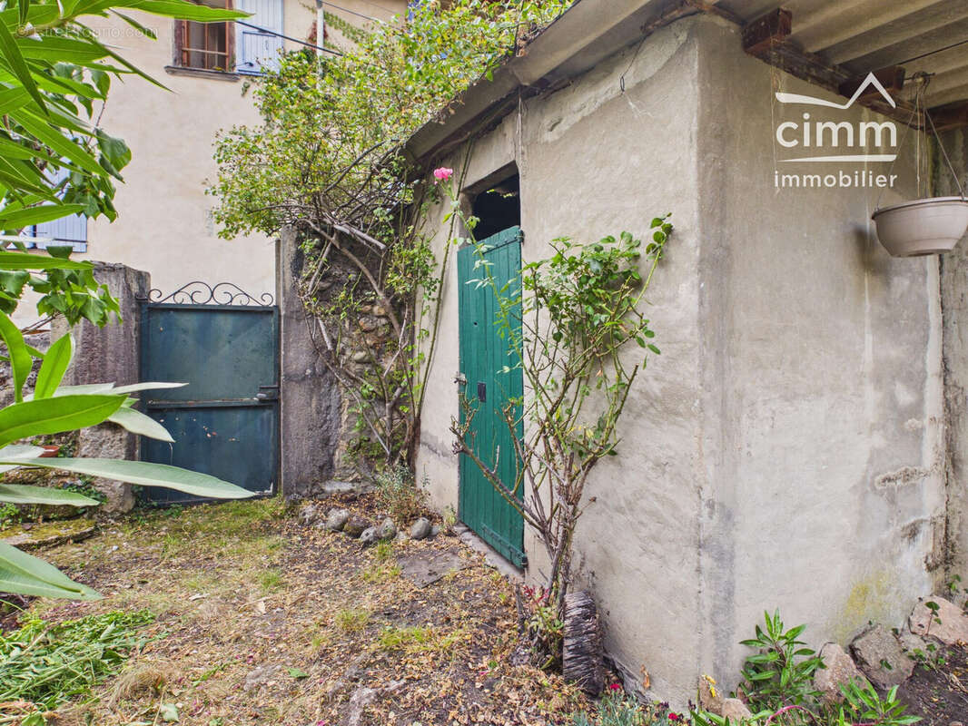 Maison 80 m² à Tullins  - photo 3
