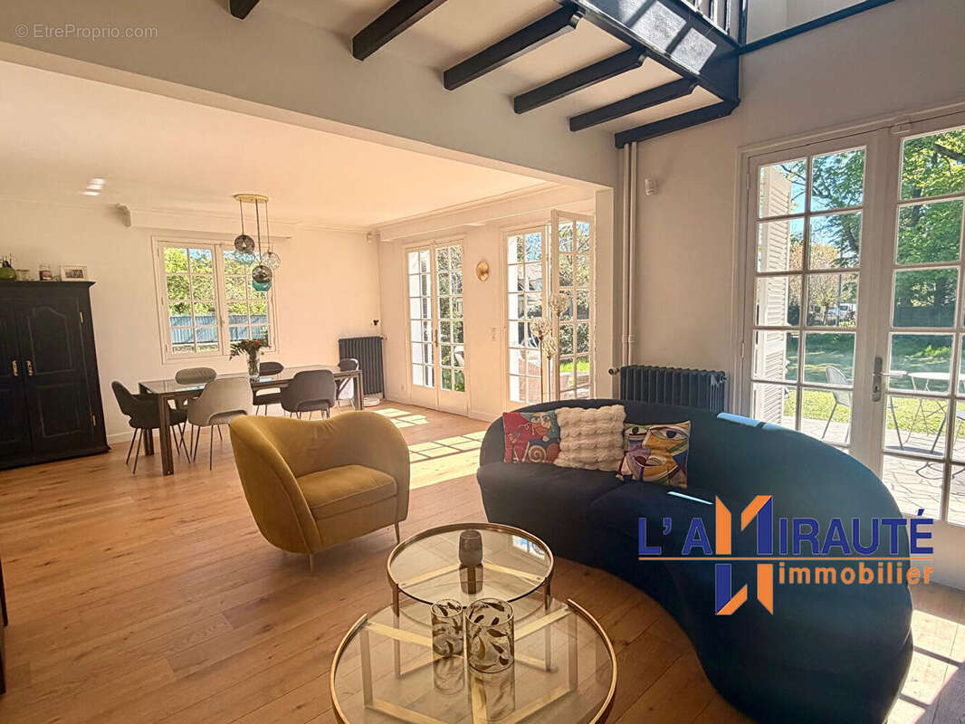 Maison à MAISONS-LAFFITTE