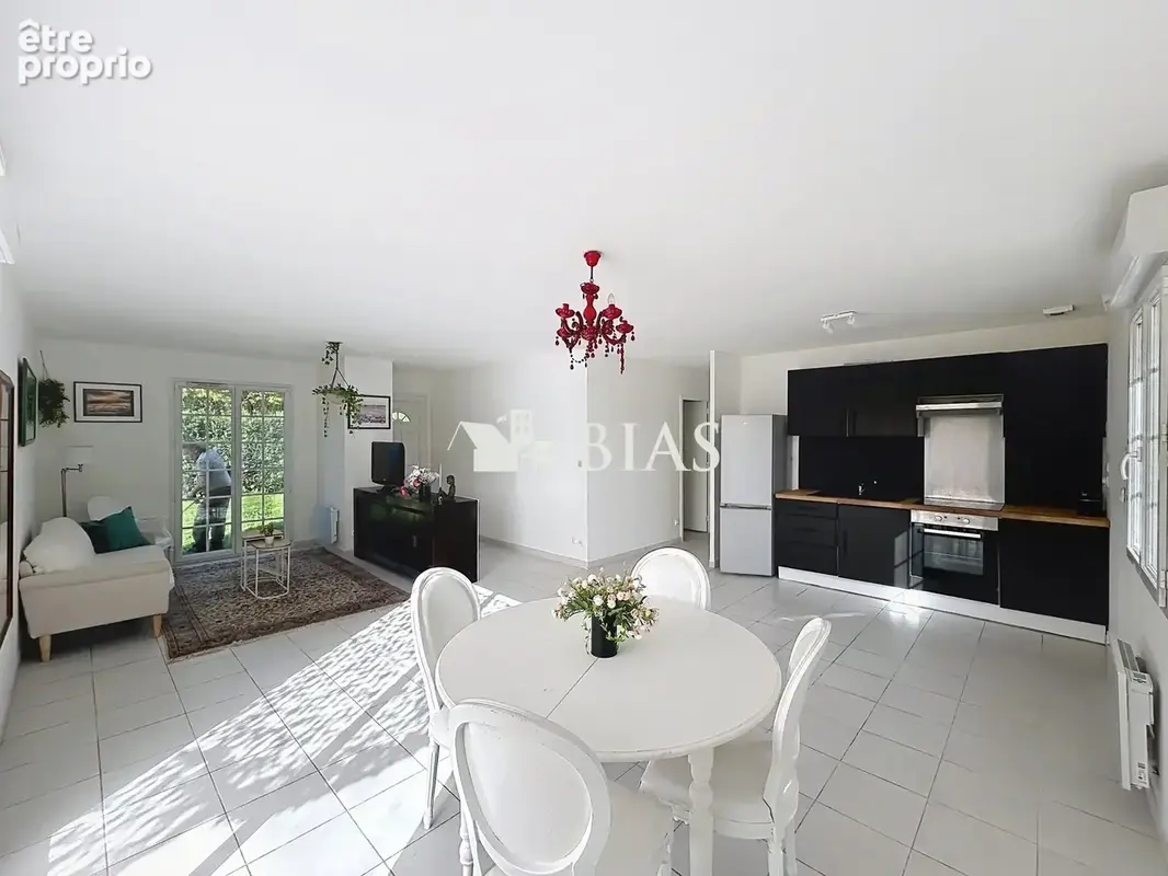 Maison 5 pièces 78 m² à vendre à Lisieux (14100) - photo 3