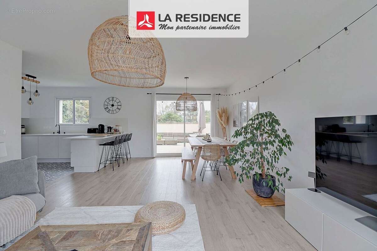 Maison à MAREIL-MARLY