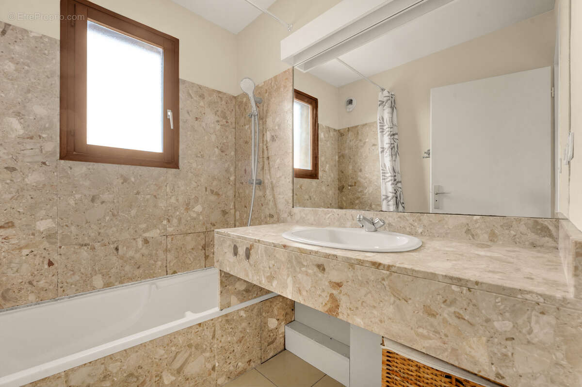 Appartement à RAMONVILLE-SAINT-AGNE