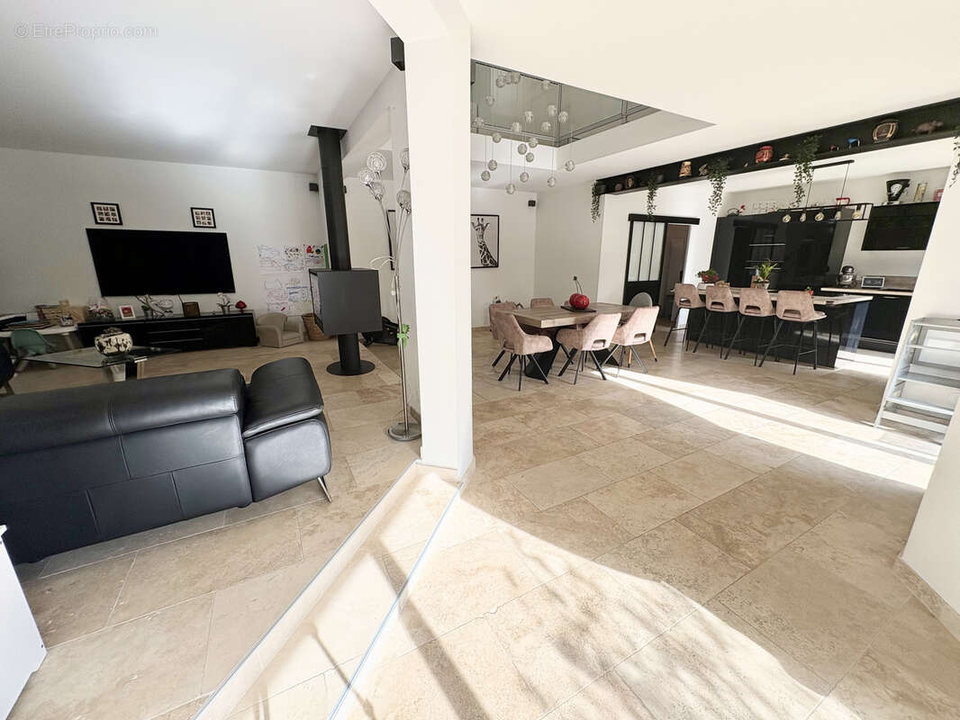 Maison à CELY