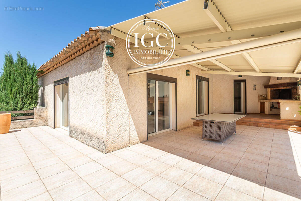 Maison type 5 - 150 m² / 954 m² terrain  piscine- vitrolles 13127 - photo 14