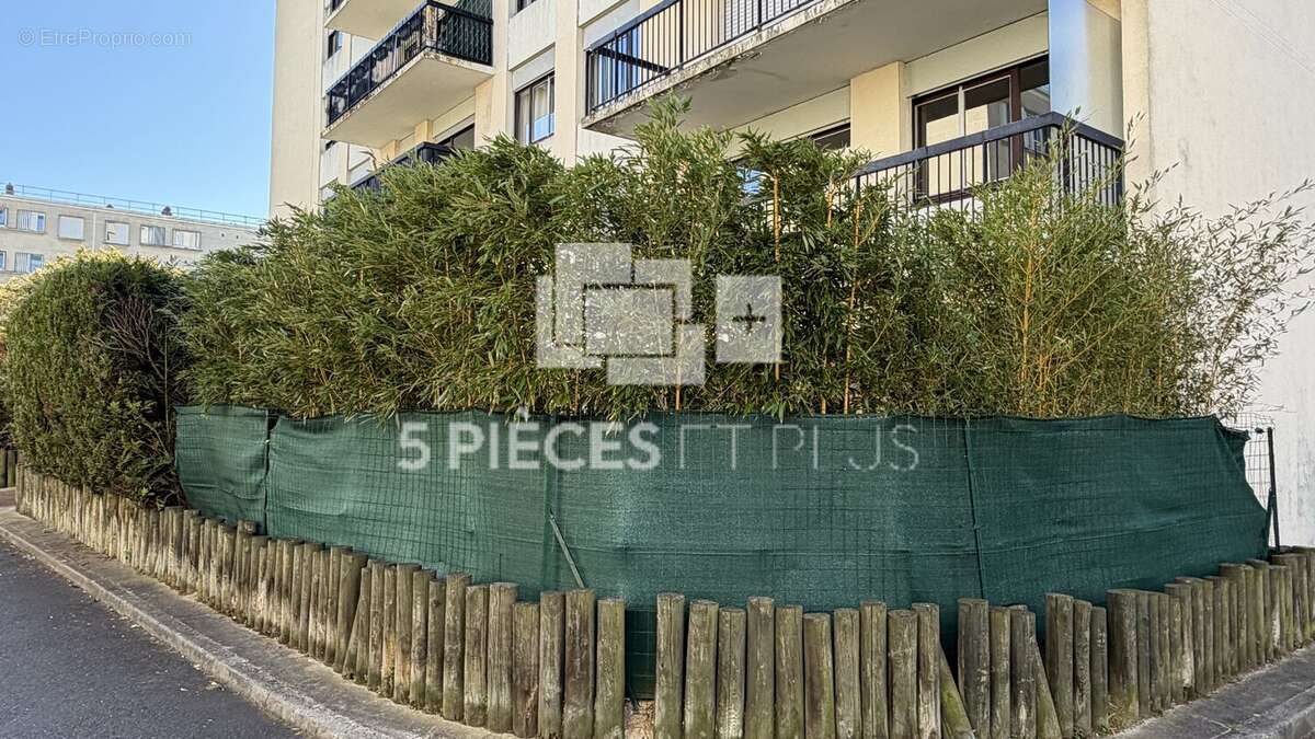 Appartement à SURESNES