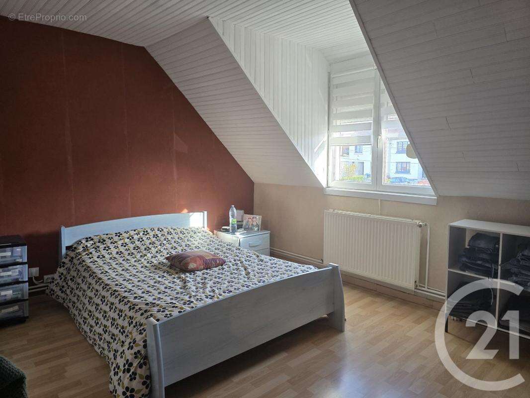 Maison 134 m² à Nesles  - photo 10