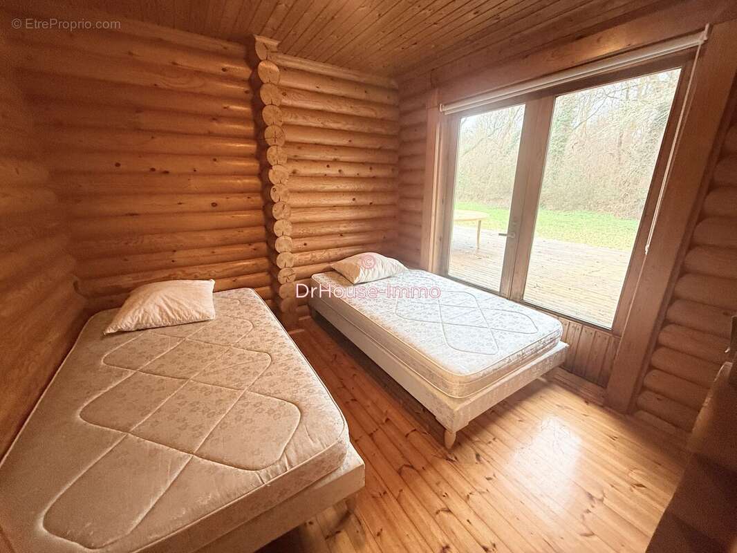 Maison à VENDAYS-MONTALIVET