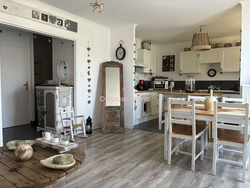 Appartement 61 m² à Valence  - photo 17