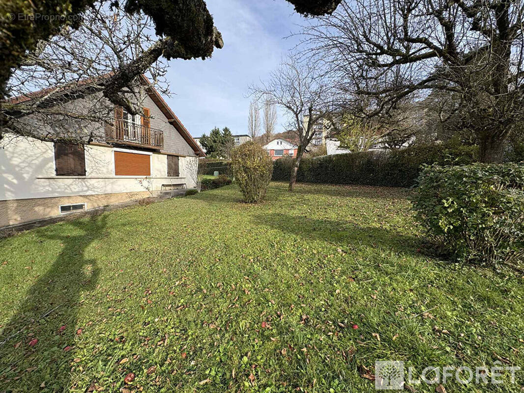 Maison à GRAND-CHARMONT