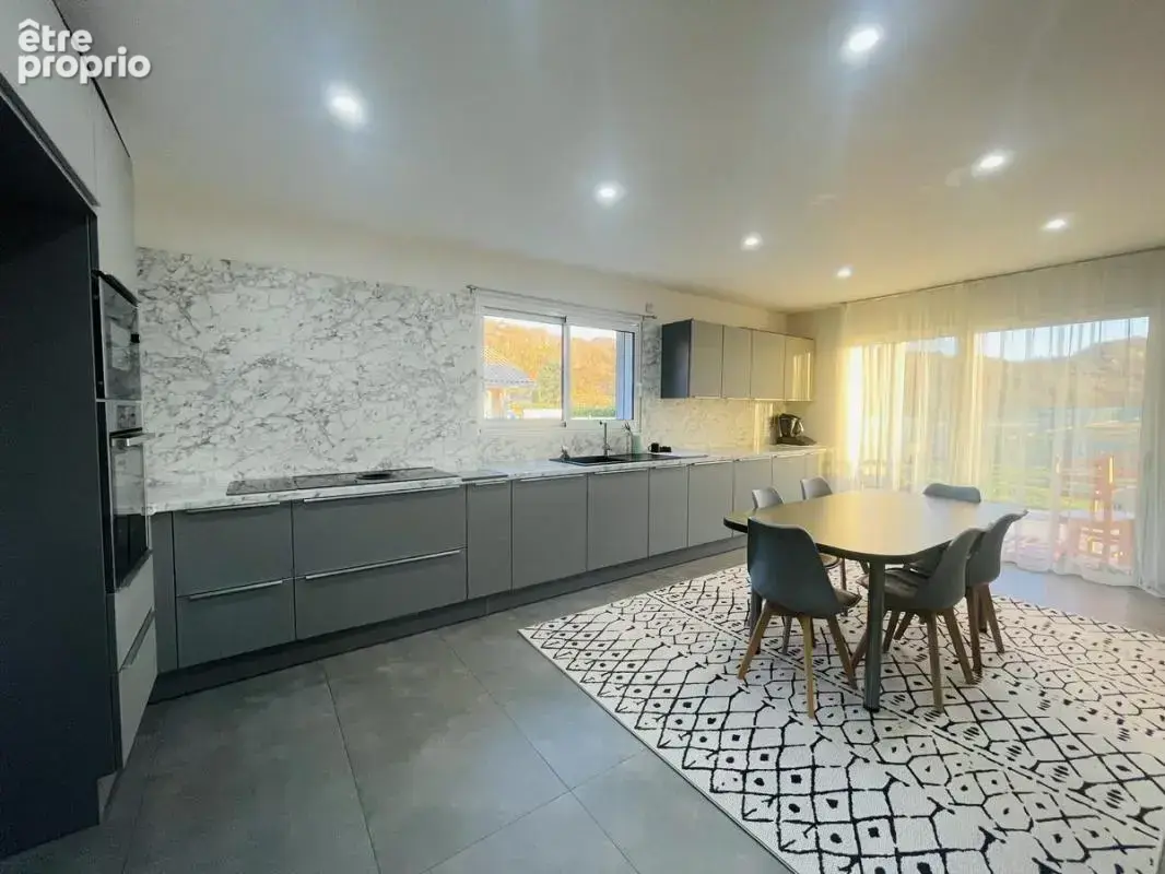Maison 5 pièces 130 m² à vendre à Briord (01470) - photo 2