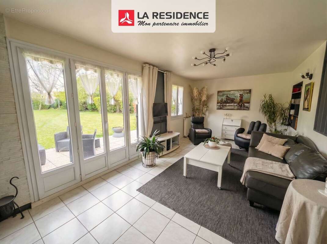 Maison à SOREL-MOUSSEL