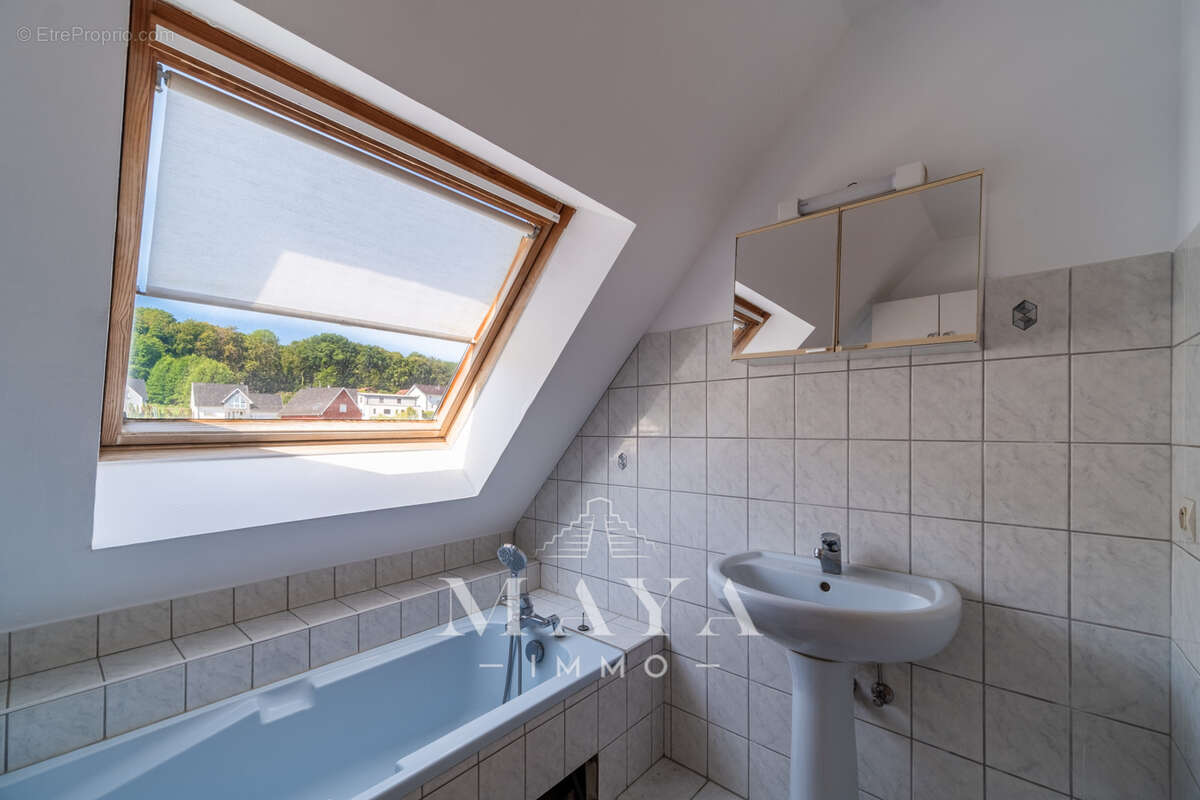 WALDIGHOFFEN, immeuble composé de deux appartements F3 - photo 11