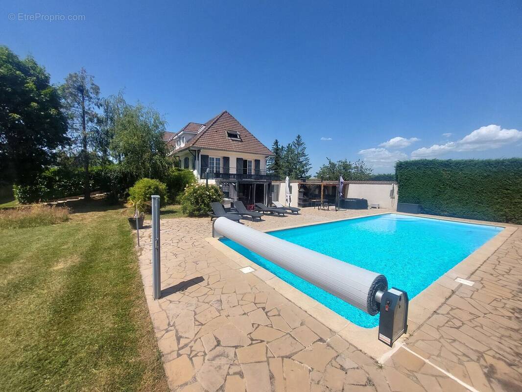 Photo 1 - Maison à MONTBRISON