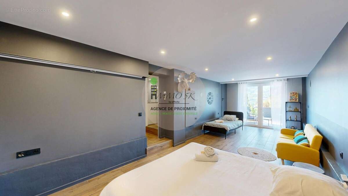 Maison 211 m² à Rochetaillee-Sur-Saone  - photo 8
