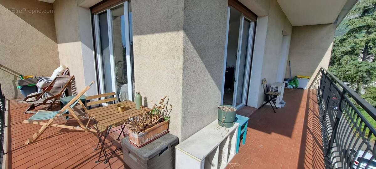 Appartement à LA TRONCHE