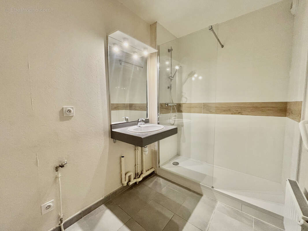 Appartement à LA RICHE