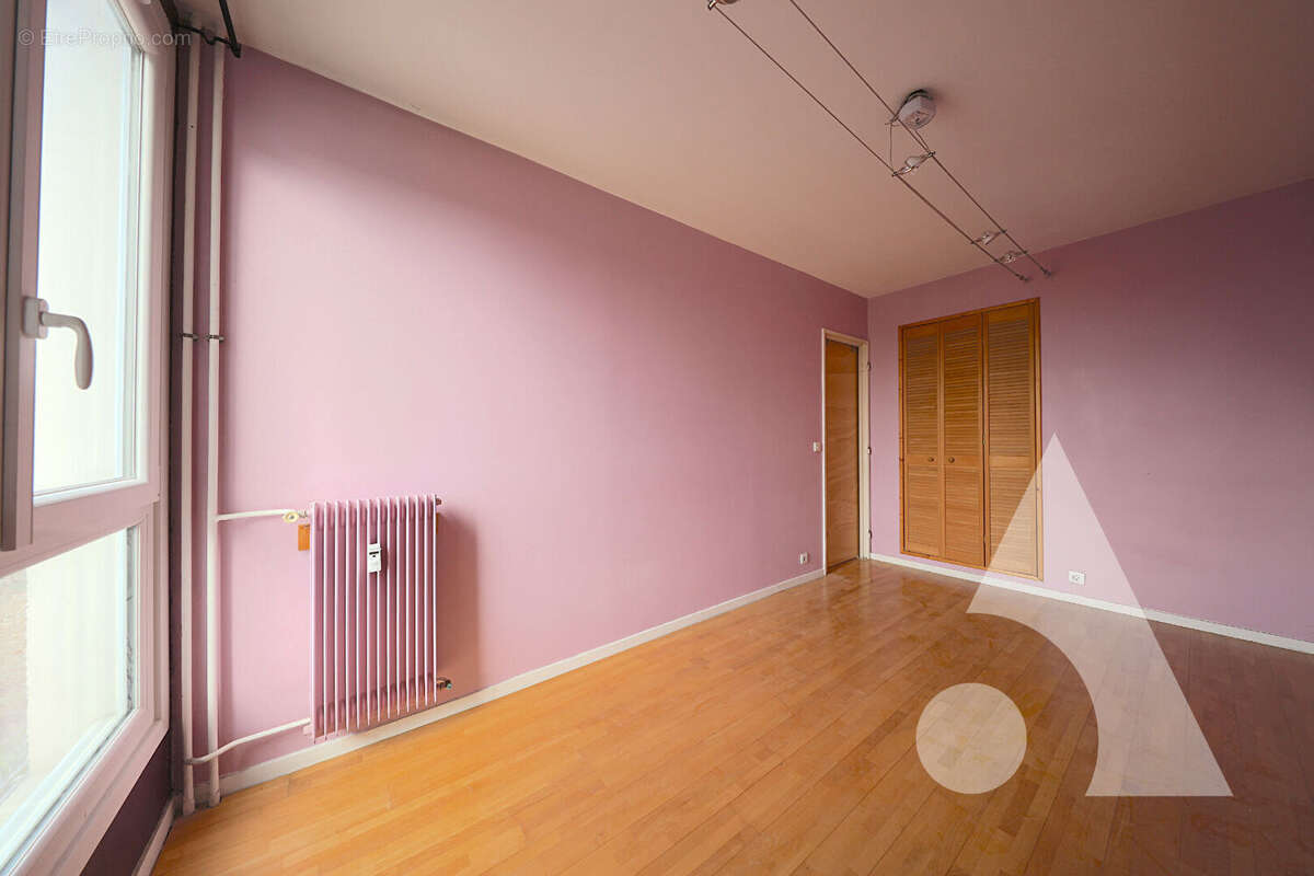 Appartement à CORBEIL-ESSONNES