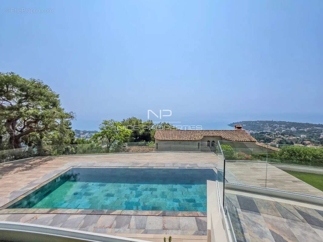 Maison à ROQUEBRUNE-CAP-MARTIN