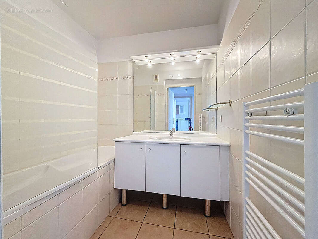 Appartement à MARSEILLE-11E