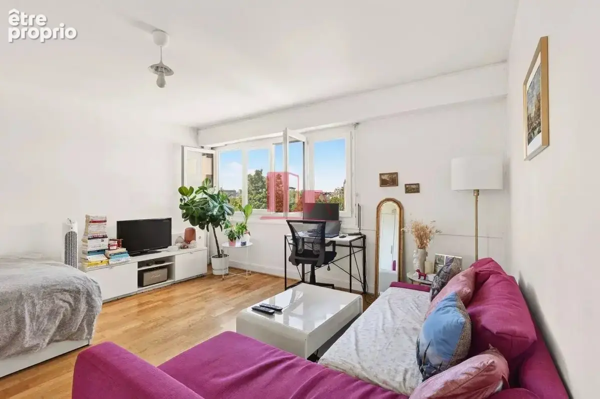 Vanves metro - studio de 34 m² - cave - parking - photo 2