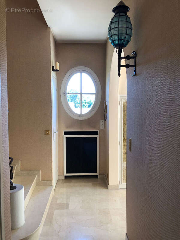 Maison à BUC