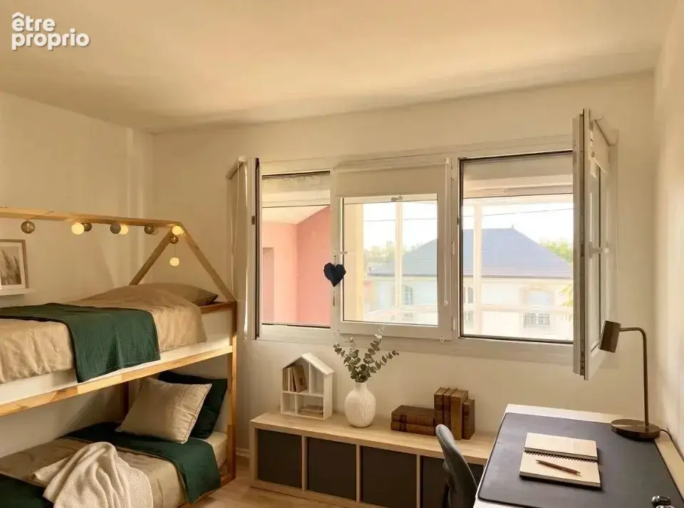 Maison avec Piscine - Limite La Varenne - photo 10