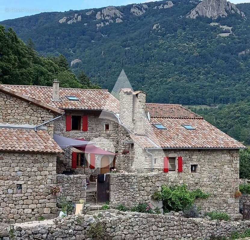 Maison à LABASTIDE-SUR-BESORGUES