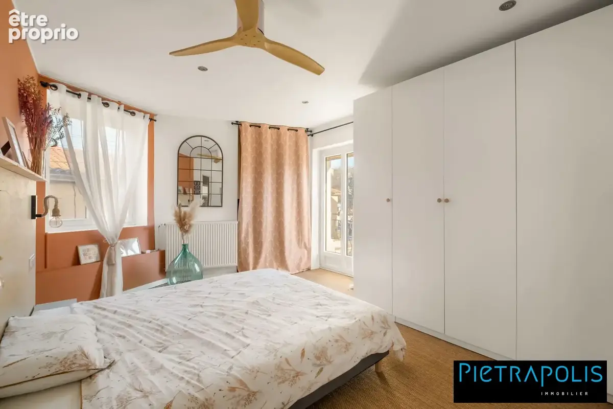 Appartement 128 m² à Oullins  - photo 8