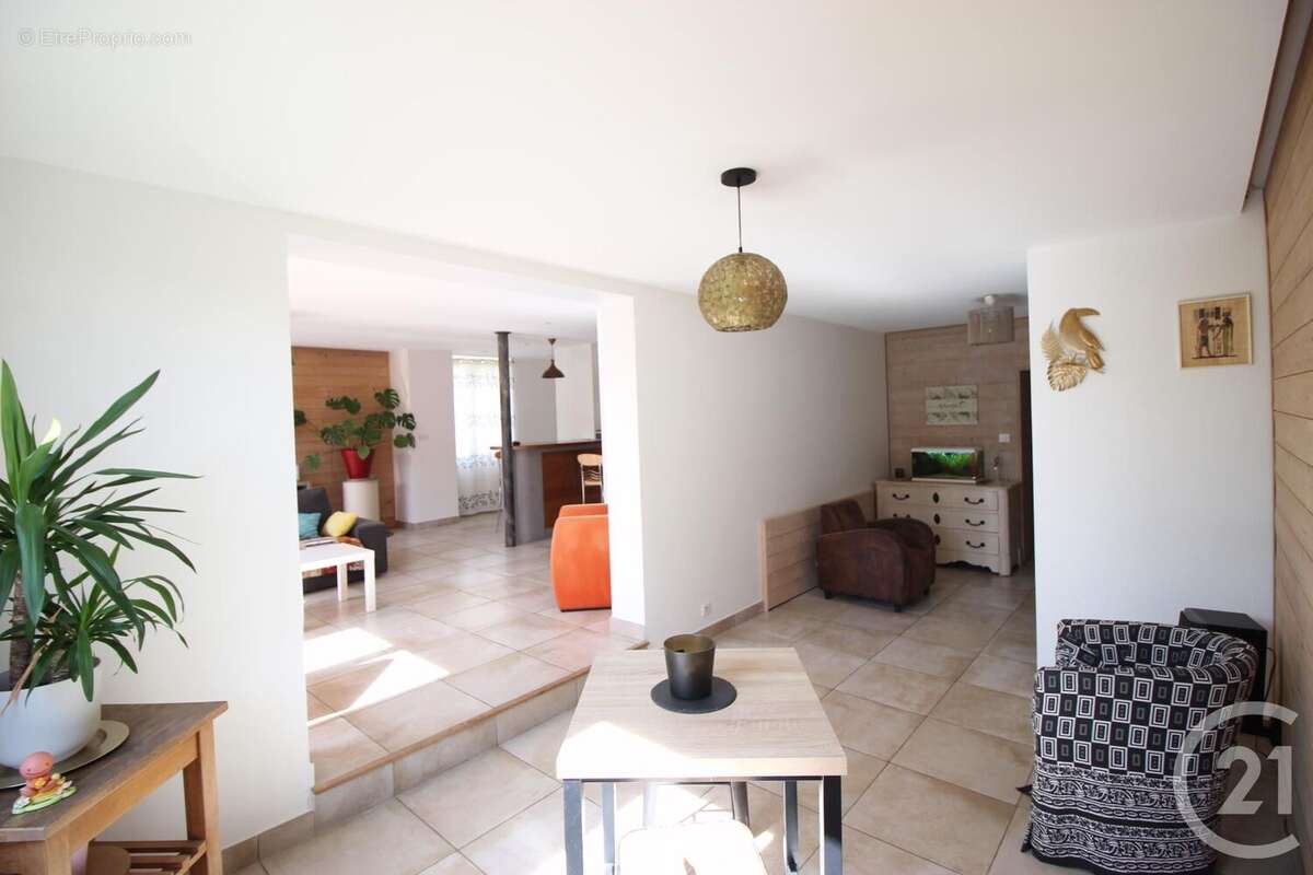 Appartement à SAINT-HILAIRE