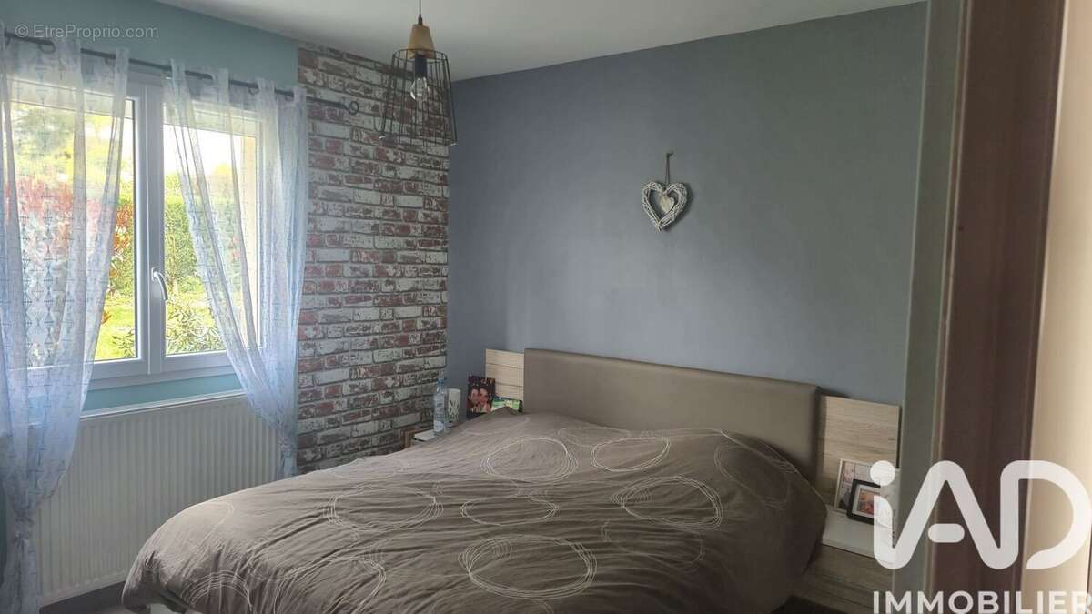 Maison 110 m² à Montboucher  - photo 6