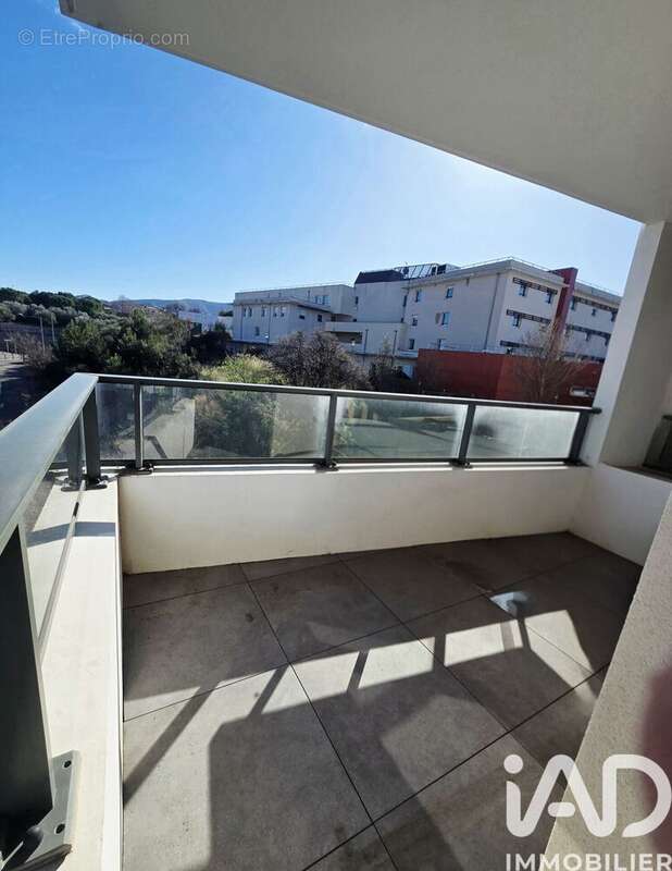 Photo 2 - Appartement à MARSEILLE-12E