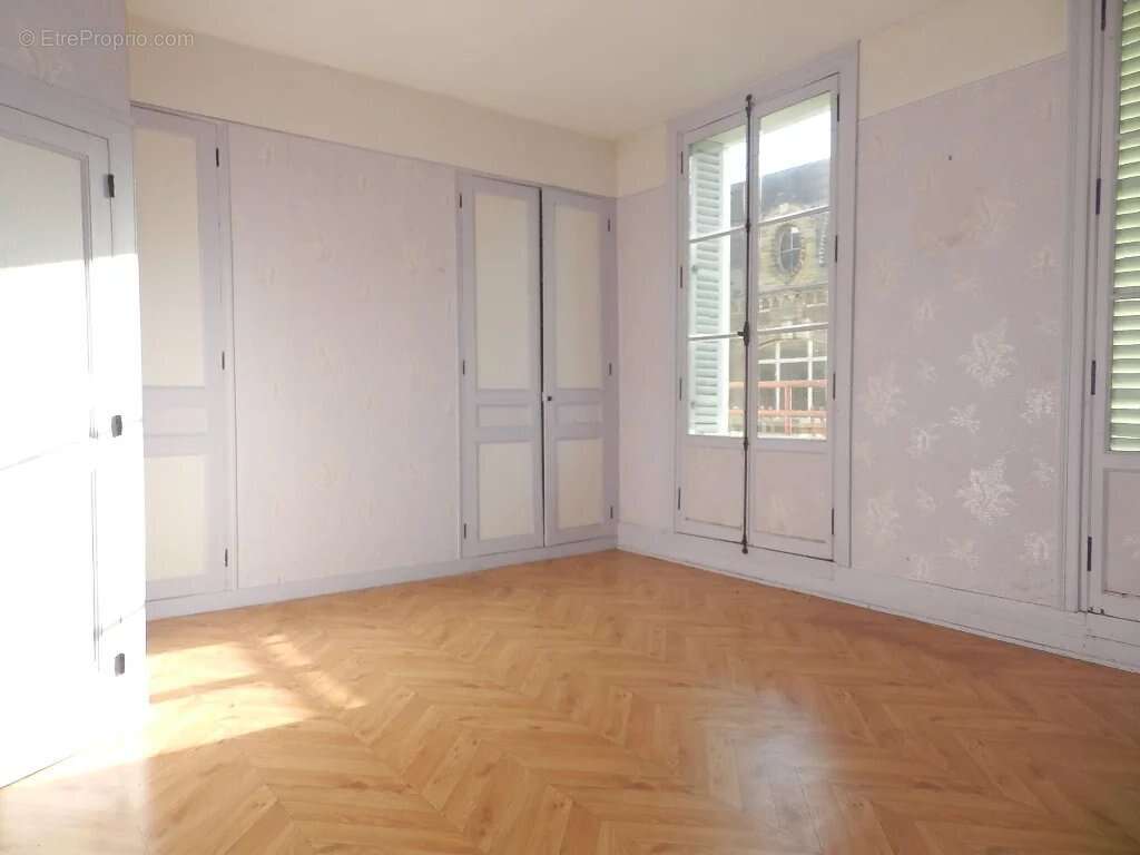 Maison à SAINT-PIERRE-SUR-DIVES